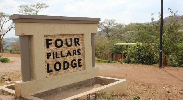 Four Pillars Lodge Chilanga