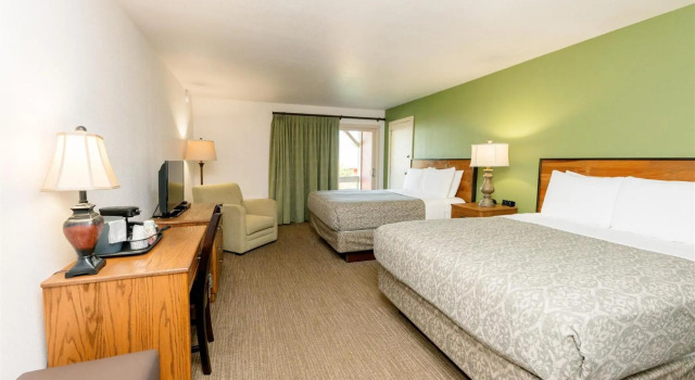 Brown County Inn, Prenota Hotel Hotel a Indiana con parcheggio, Parcheggio
