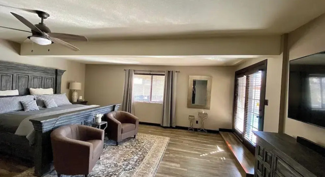 Spacious Mesa Oasis with Heated Pool