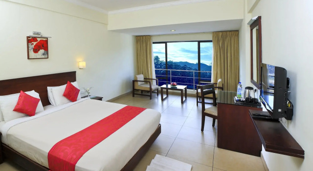 Clouds Valley Leisure Hotel