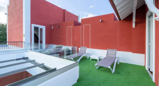 Апартаменты с балконом Albor Suites