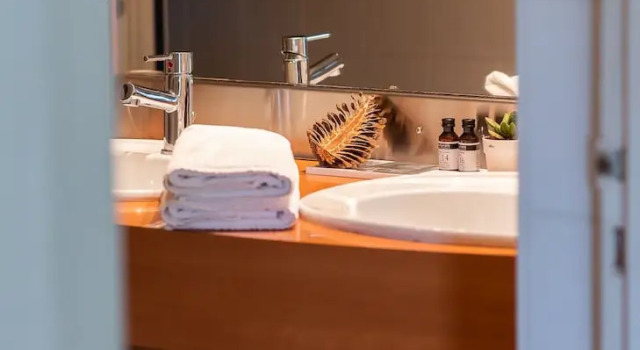 Номер Comfort Hôtel Sports & Spa La Voile d'Or