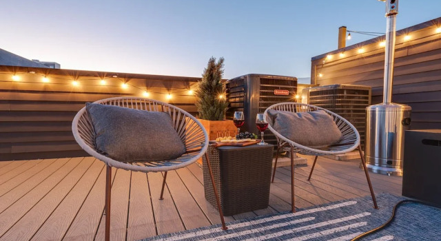Nash Chic Near DT Rooftop Luxe Comfort, Забронировать Отель Отели Нэшвилл с парковкой, рядом с The Fisher Center for the Performing Arts, Парковка
