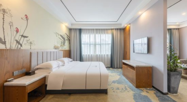 Люкс Business Kunxing Century Hotel (Lotus Plaza)