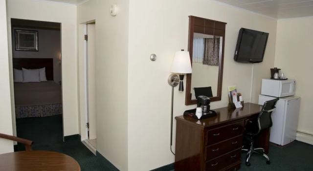 Семейный люкс Travelers Inn