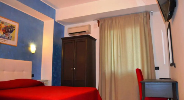 Одноместный номер Classic с балконом Diana Inn Accommodations