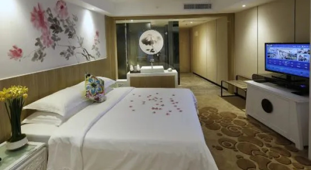 Двухместный номер Luxury Paco Business Hotel Guangzhou Baiyun Road Branch