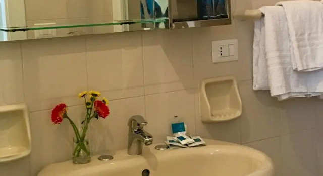 Трёхместный номер Standard 38 Aira Hotels