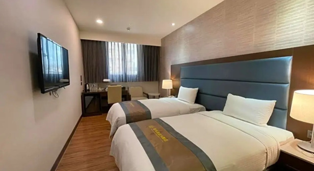 Номер Economy Royal Gold Hotel