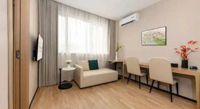 Люкс Deluxe Yuanyueli Hotel (Dongguan International Trade Qifeng Park Metro Station Branch)