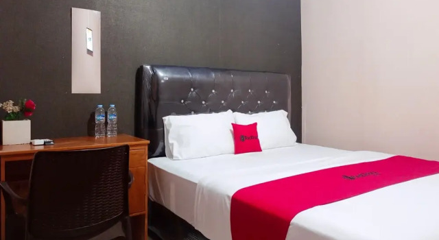 RedDoorz @ Hotel Island Bengkulu, Rezerwuj Hotel Bengkulu Sumatra