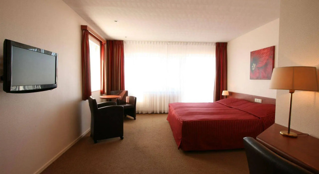 Hotel Victoria, Забронировать Отель СПА-отели Бергена, рядом с Zee-aquarium Bergen aan Zee, SPA-услуги