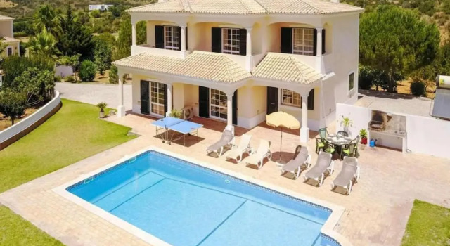 Вилла Quinta Monte dos Avos