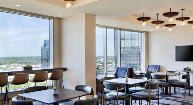 Четырёхместный номер Standard с видом на город JW Marriott Grand Rapids