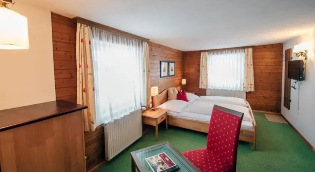 Haus Kirchgasser, Rezerwuj Hotel Hotele w Salzburg z parkingiem, Parking