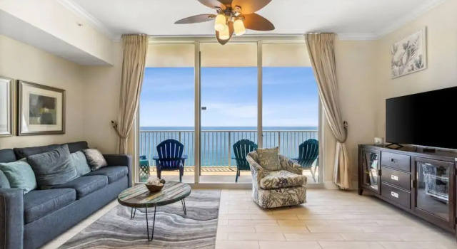 Snowbirds Land on the 29th Floor for the Winter, Rezerwuj Apartament Hotele w Panhandle Florida z parkingiem, Parking