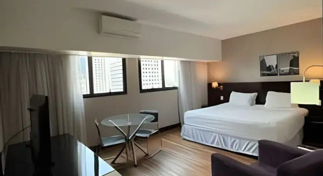 Get a flat-1504 Berrini 4 estrelas, Забронировать Отель Сан-Пауло штат Сан-Паулу, рядом с Центр международной торговли Сан-Паулу