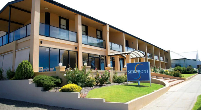 Seafront Hotel Kangaroo Island, Book Hotel Penneshaw Kangaroo Island