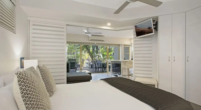 Апартаменты с 2 комнатами с видом на бассейн Mantra French Quarter Noosa