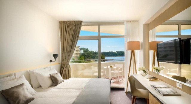 Двухместный номер Superior с балконом и с видом на море Remisens Hotel Albatros-All inclusive