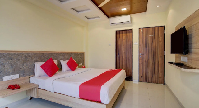 Townhouse 701 Hotel Bright Plaza, Забронировать Отель Отели штата Махараштры 3 звезды, 3*