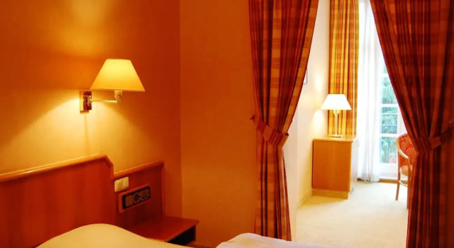Hotel Frankenbach, Забронировать Отель Отели Эльтвилле-на-Рейне 3 звезды, 3*