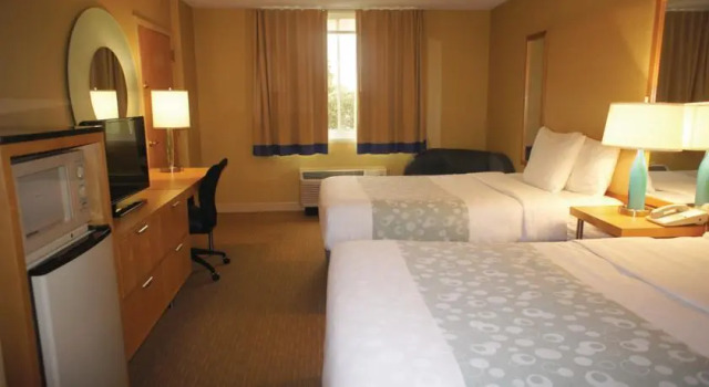 La Quinta by Wyndham Sarasota Downtown, Забронировать Отель Сарасота Sarasota Area, рядом с Sarasota Quay Shopping Center