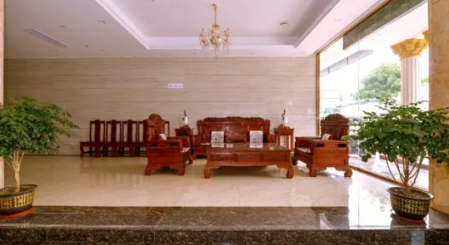 Tanggong Hotel