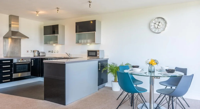 Апартаменты Cotels at Vizion Serviced Apartments, Superfast Broadband, Central Location, Free Parking, Fully Equipped Kitchen