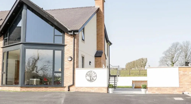 The Annexe, Book Feriehus Llanfairpwllgwyngyllgogerychwyrndrobwllllantysiliogogogoch Glamorgan