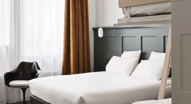 Четырёхместный семейный номер Standard Hotel De Verdun 1882, BW Signature Collection