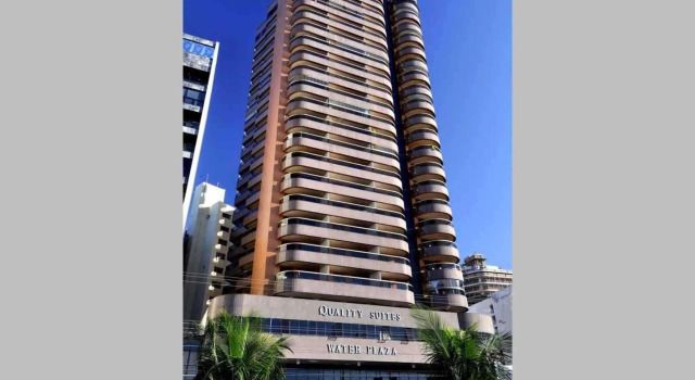 Кровать в общем номере Quality Suites Vila Velha