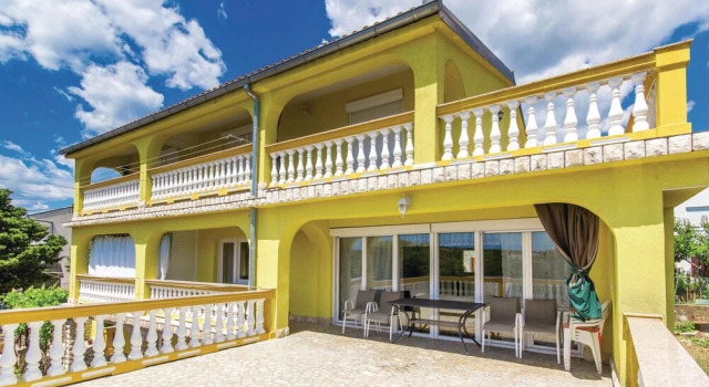 Nice Home in Senj With Wifi and 2 Bedrooms, Prenota Hotel Segna 