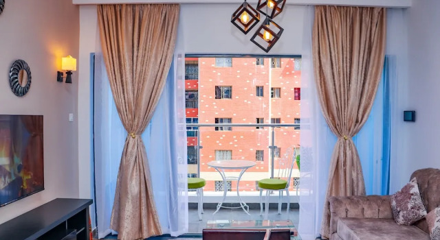 Kileleshwa View Palace Apartment, Prenota Appartamento Hotel a Nairobi con parcheggio, Parcheggio