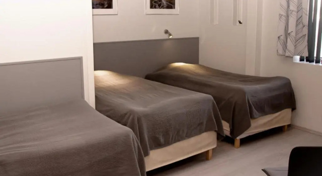 Трёхместный номер Standard B&B Guesthouse - Bed and Breakfast Keflavik Centre