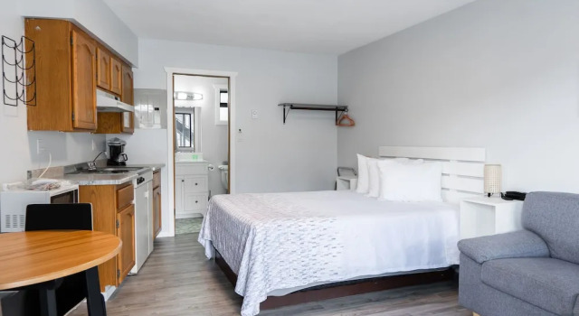 Poplars Motel on the lake, Réserver Motel Osoyoos Okanagan-Similkameen