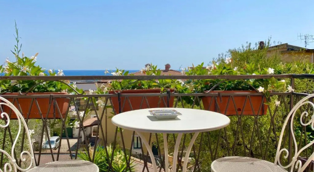 Двухместный номер Deluxe с балконом La Casa di Paolo Boutique Hotel