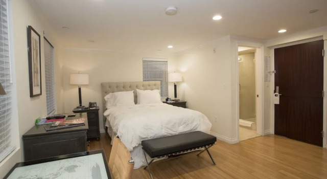 Студия Bricco Suites
