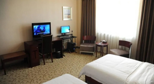 Yitian Hotel