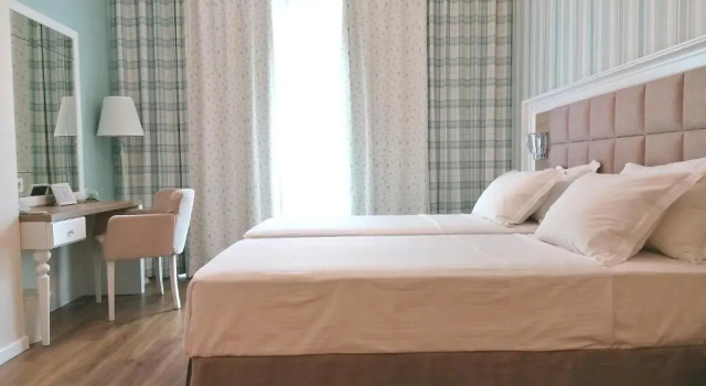 Impresamente Art Hotel, Buchen Sie Hotel Lozenets Sofia