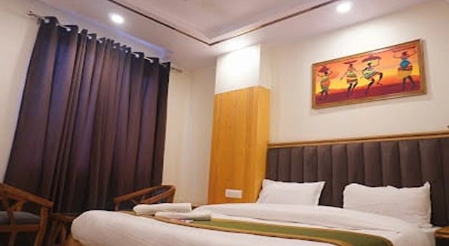 Номер Deluxe Hotel Aman Imperial Just a Minute Away From New Delhi Railway Station and Connaught place