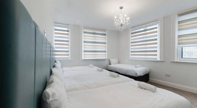 Апартаменты Classic Temple Court Cavern Quarter Apartments by Happy Days