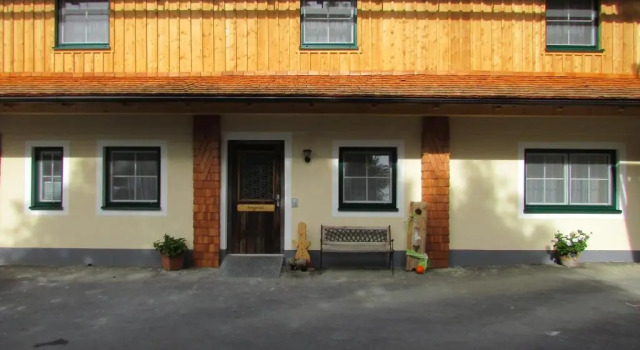 Ferienwohnungen Maderebner, Rezervați Hotel Gröbming 