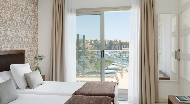 Люкс Deluxe Porto Drach Aparthotel & Suites