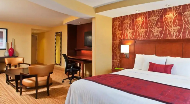 Люкс Executive c 1 комнатой Courtyard by Marriott Buffalo Amherst/University