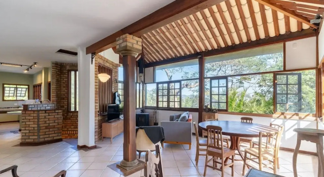 House With BBQ 550m From the Beach Gss0488