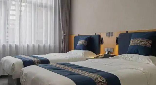 Home Inn Pebble Hotel (Zhangjiakou Huailai County Donghuayuan High-speed Railway North Station), Book Hotel Zhangjiakou Hebei