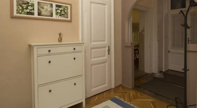 BPM - Comfortable Home Stay, Забронировать Отель Отели Будапешта 3 звезды, рядом с Liszt Ferenc Memorial Museum, 3*
