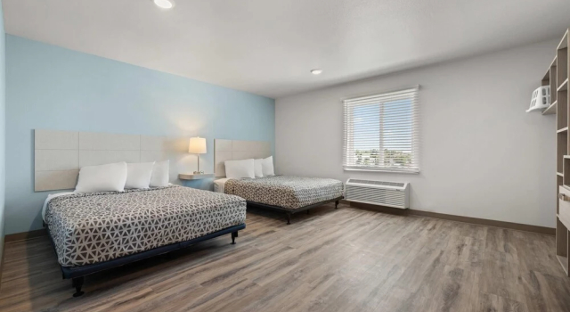 Четырёхместный люкс Woodspring Suites Ceres - Modesto