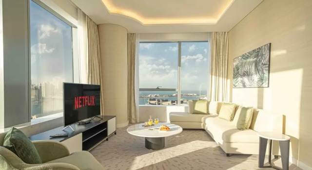 LUX Iconic Views at Palm Tower Suite 2, Забронировать Апартаменты/квартира Отели Дубая с парковкой, Парковка